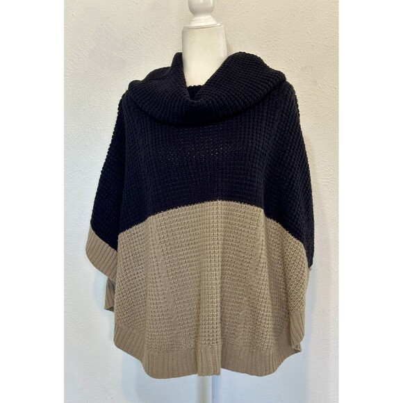 THML Woman Size S Two Tone Knit Poncho Boho Minimalist Lagenlook Coastal Grandma - Picture 2 of 12